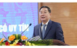 Ông Lê Hồng Sơn tạm thời điều hành hoạt động của Ủy ban nhân dân Thành phố Hà Nội