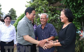 Thủ tướng Chính phủ, Phó Chủ tịch Thường trực Quốc hội thăm gia đình chính sách, Bà mẹ Việt Nam Anh hùng