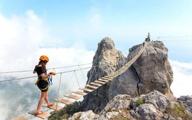 “Thót tim” với trải nghiệm những tuyến Hiking nguy hiểm nhất thế giới