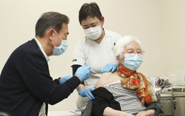 Nhật Bản chi trả trợ cấp cho ca tử vong đầu tiên do tiêm vaccine COVID-19