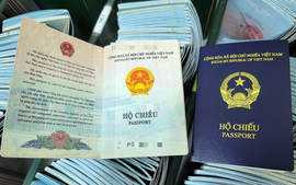 Hộ chiếu mẫu mới bị từ chối cấp visa, doanh nghiệp quay cuồng xoay sở