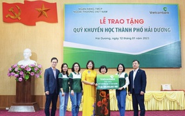 Quỹ Khuyến học thành phố Hải Dương tiếp nhận 300 triệu đồng, trao học bổng cho học sinh hiếu học