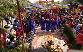 Quảng Ninh: Độc đáo lễ hội rước cụ thượng về miếu Tiên Công lễ tổ