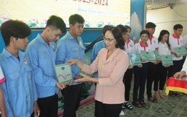 Đồng Tháp: Trao 80 học bổng Nguyễn Sinh Sắc tặng học sinh, sinh viên thuộc hộ nghèo