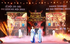 Rực rỡ sắc màu văn hóa tại lễ khai mạc Lễ hội Áo dài du lịch Hà Nội 2023