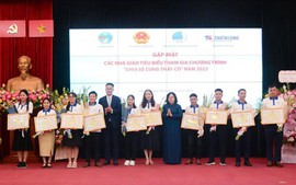 Gặp mặt 58 nhà giáo tiêu biểu tham gia chương trình “Chia sẻ cùng thầy cô” năm 2023