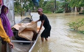 Vẫn còn gần 13.000 ngôi nhà bị ngập do mưa lũ ở miền Trung