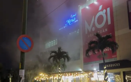 Cháy tại Lotte Mart quận 7 Thành phố Hồ Chí Minh, hàng trăm người tháo chạy