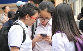 Thành phố Hồ Chí Minh: Trường học không được tạo độc quyền khi thanh toán không dùng tiền mặt