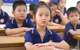 Hơn 10.000 học sinh thuộc hộ cận nghèo ở Hà Nội không phải đóng học phí