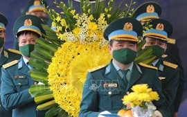 Lễ tang phi công Trần Ngọc Duy được tổ chức theo nghi thức Quân đội