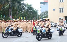 Thủ tướng Phạm Minh Chính khen ngợi thành tích của lực lượng Cảnh sát giao thông