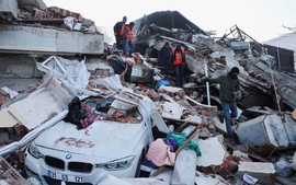 Việt Nam cử 24 cán bộ sang Thổ Nhĩ Kỳ cứu nạn sau thảm họa động đất