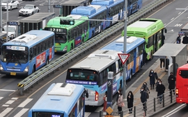 Hàn Quốc bỏ quy định đeo khẩu trang trên phương tiện công cộng từ ngày 20/3/2023