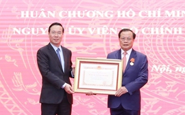 Nguyên Ủy viên Bộ Chính trị, nguyên Bí thư Thành ủy Hà Nội Phạm Quang Nghị được tặng thưởng Huân chương Hồ Chí Minh