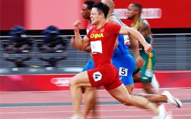 Đại học ở Trung Quốc đăng tuyển nhà vô địch Olympic làm giảng viên thể dục
