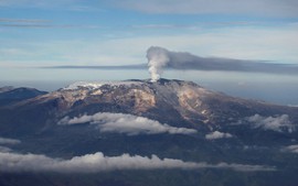 Nevado del Ruiz - một trong những núi lửa nguy hiểm nhất thế giới có dấu hiệu "tỉnh giấc"