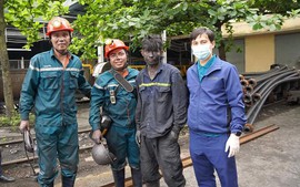 Quảng Ninh: Cứu 2 công nhân mắc kẹt dưới hầm lò sau hơn 12 tiếng
