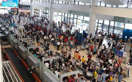 Thí điểm ứng dụng căn cước công dân gắn chip xác thực hành khách tại sân bay Nội Bài từ 17/4/2023
