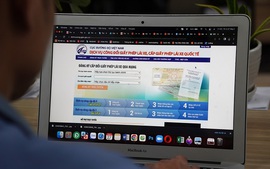 Hà Nội: Tăng cường hướng dẫn cấp đổi giấy phép lái xe qua mạng