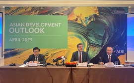 ADB dự báo kinh tế Việt Nam tăng trưởng 6,8% trong năm 2024