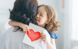 Co.opmart triển khai chương trình khuyến mãi "Yêu thương tặng mẹ"