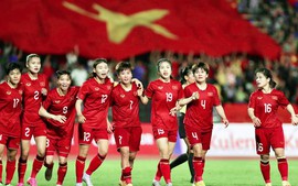 Bóng đá nữ nhận thưởng nóng, sau khi lập kỳ tích khó xô đổ tại SEA Games