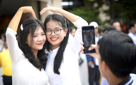 Thành phố Hồ Chí Minh yêu cầu không tổ chức lễ tri ân và trưởng thành phô trương, tốn kém