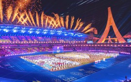 Lễ bế mạc SEA Games 32: Nước chủ nhà để lại dấu ấn đậm nét với bạn bè quốc tế