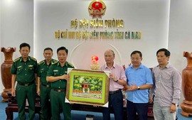 Tăng cường phối hợp tuyên truyền giữa Hội Nhà báo Hà Nội và Bộ đội Biên phòng Cà Mau