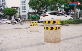 Hà Nội: Dựng trụ đá, giữ vỉa hè cho người đi bộ