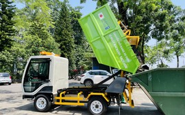 Bảo vệ môi trường bằng xe gom rác chạy điện
