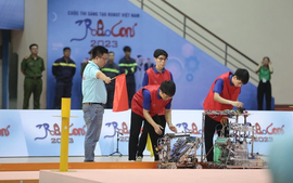 Trường Đại học Công nghiệp Hà Nội vô địch Robocon Việt Nam 2023