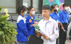 Sĩ tử Hà Nội luyện hơn trăm đề thi để giành suất vào lớp 10 công lập