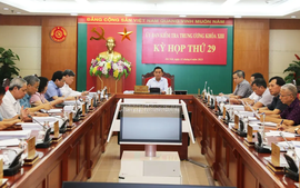 Ủy ban Kiểm tra Trung ương thi hành kỷ luật một loạt đảng viên và tổ chức đảng