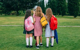 Ái ngại tình trạng học sinh 11 tuổi ở Thụy Sĩ vẫn mặc bỉm đến trường