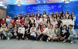 Tổng thống Hàn Quốc thăm Đại học Quốc gia Hà Nội và giao lưu với sinh viên