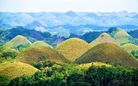 Khám phá đồi Sô cô la - địa danh xuất hiện trên tiền của Philippines