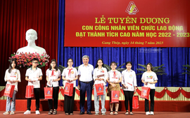 Thái Nguyên: Khen thưởng 385 con em người lao động đạt thành tích học tập xuất sắc