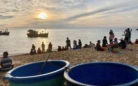 Du lịch Phú Yên: Trải nghiệm homestay “phiên bản Địa Trung Hải” nơi làng chài gây thương nhớ