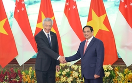 Thủ tướng Chính phủ Phạm Minh Chính chủ trì lễ đón Thủ tướng Singapore Lý Hiển Long