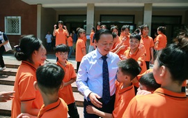 Phó Thủ tướng: Chăm lo, bảo vệ trẻ em bằng trách nhiệm và tình thương yêu