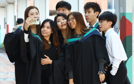 Sinh viên Hồng Kông tốt nghiệp ngành nào có mức lương cao nhất?