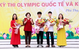 Phú Thọ: Trao 130 triệu đồng khen thưởng học sinh, giáo viên có học sinh đoạt giải Olympic quốc tế và khu vực