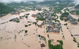 Bão Haikui gây lũ lụt nghiêm trọng ở miền đông nam Trung Quốc