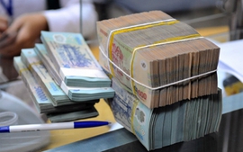 Tiền Việt mất giá 2% trong khi nhiều ngoại tệ mạnh mất giá hơn 10%