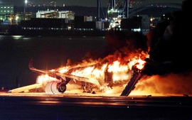 Hãng hàng không lớn thứ 2 Nhật Bản thiệt hại hơn 100 triệu USD sau vụ cháy máy bay
