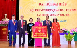 Chủ tịch Hội Khuyến học Việt Nam Nguyễn Thị Doan dự Đại hội Hội Khuyến học quận Bắc Từ Liêm