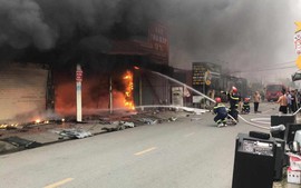 Hải Phòng: Khống chế kịp thời đám cháy lớn tại siêu thị điện máy