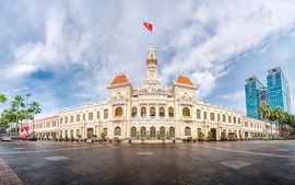 12 đợt tham quan miễn phí Trụ sở Hội đồng nhân dân và Ủy ban nhân dân Thành phố Hồ Chí Minh năm 2024